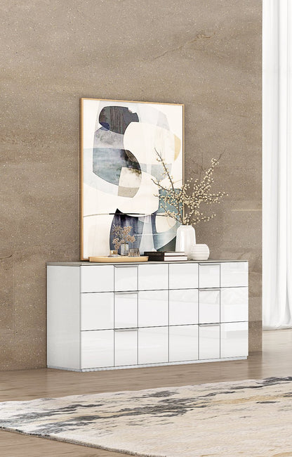 Daisy Dresser