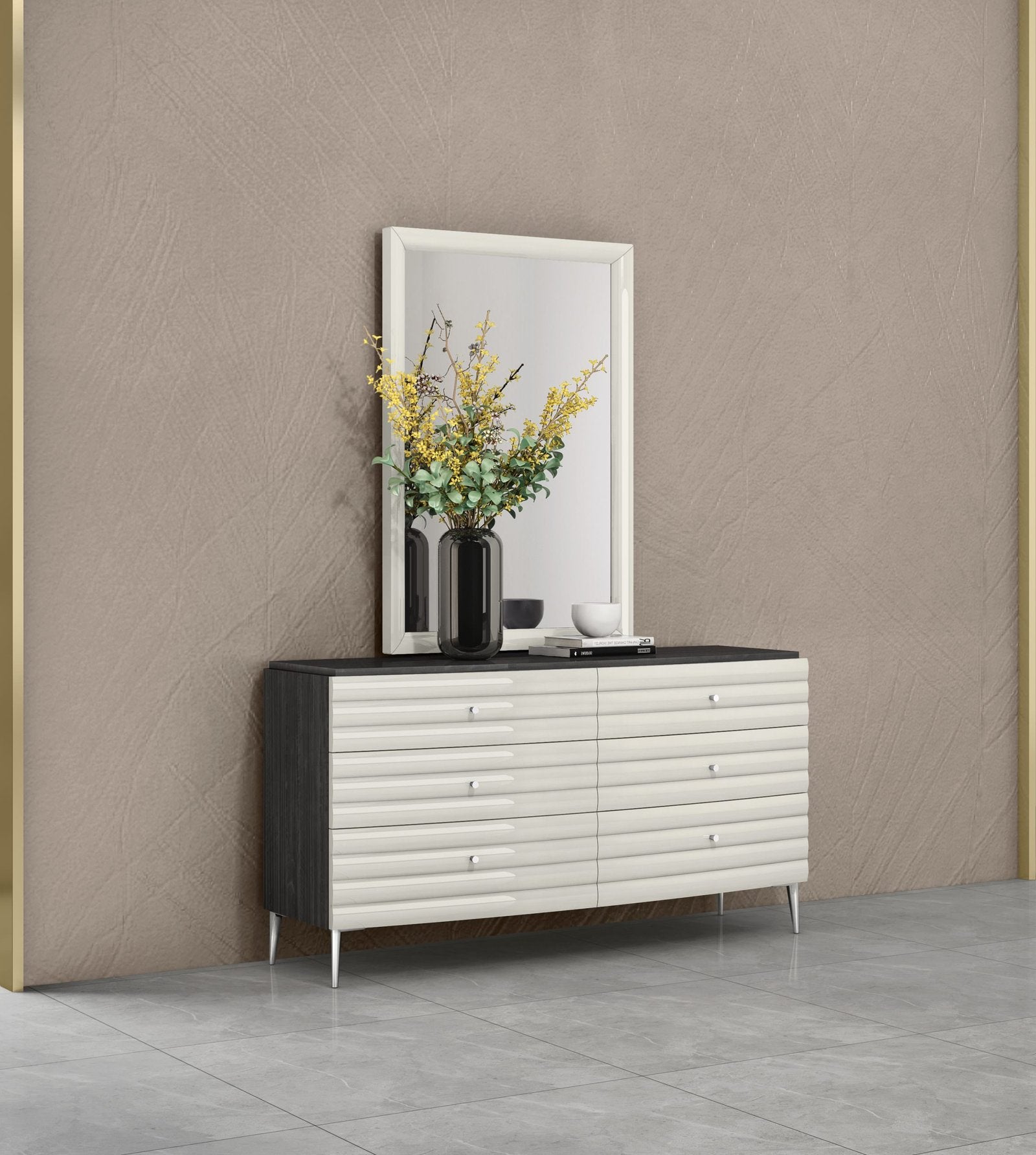 Pino Dresser