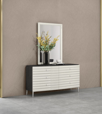 Pino Dresser