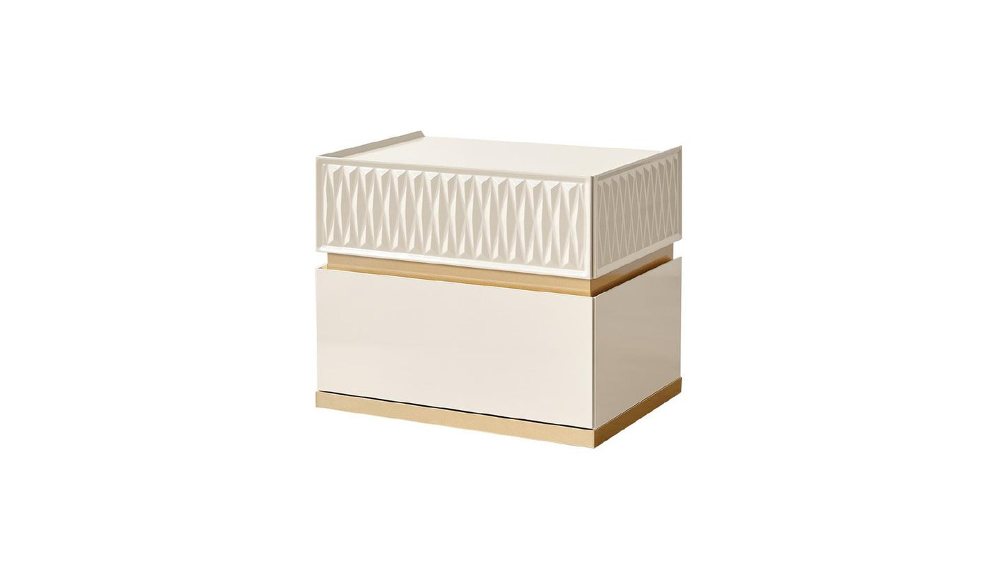 DELFANO BEDROOM SET QUEEN 4 pc