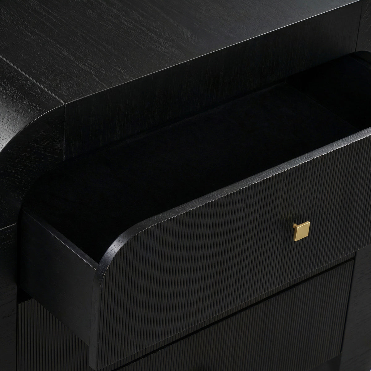 Hump 38" Arched 3-Drawer Bedside Chest